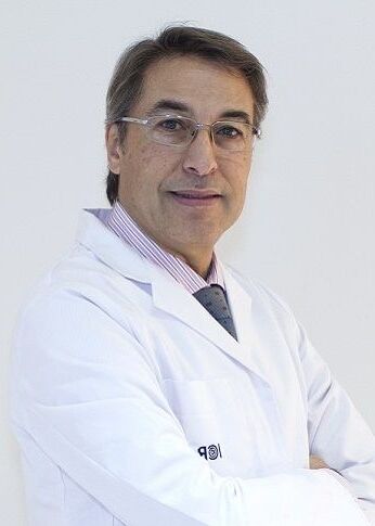 Doctor Orthopedist Ricky